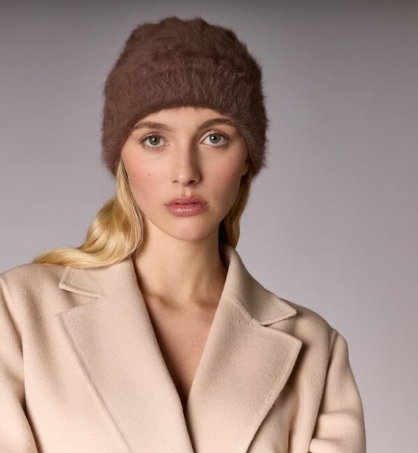 Bonnet Angora Vison Maison Fabienne Delvigne Jane. Chapeaux hiver et pluie femme elegante