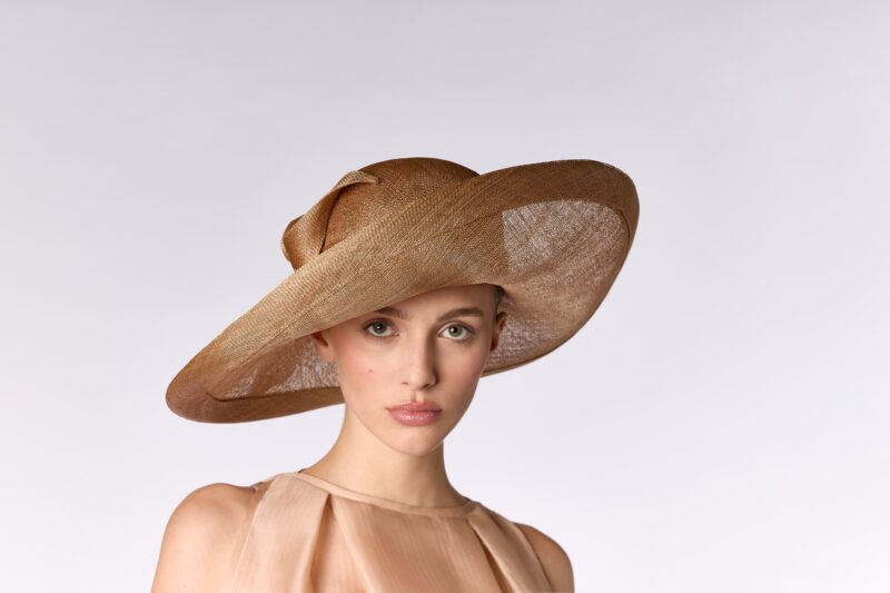 Elegant Big Hat Natural Fibers Maison Fabienne Delvigne Santana