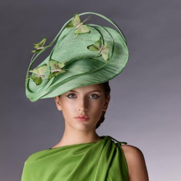 Spectacular green butterfly hat Maison Fabienne Delvigne Artémisia
