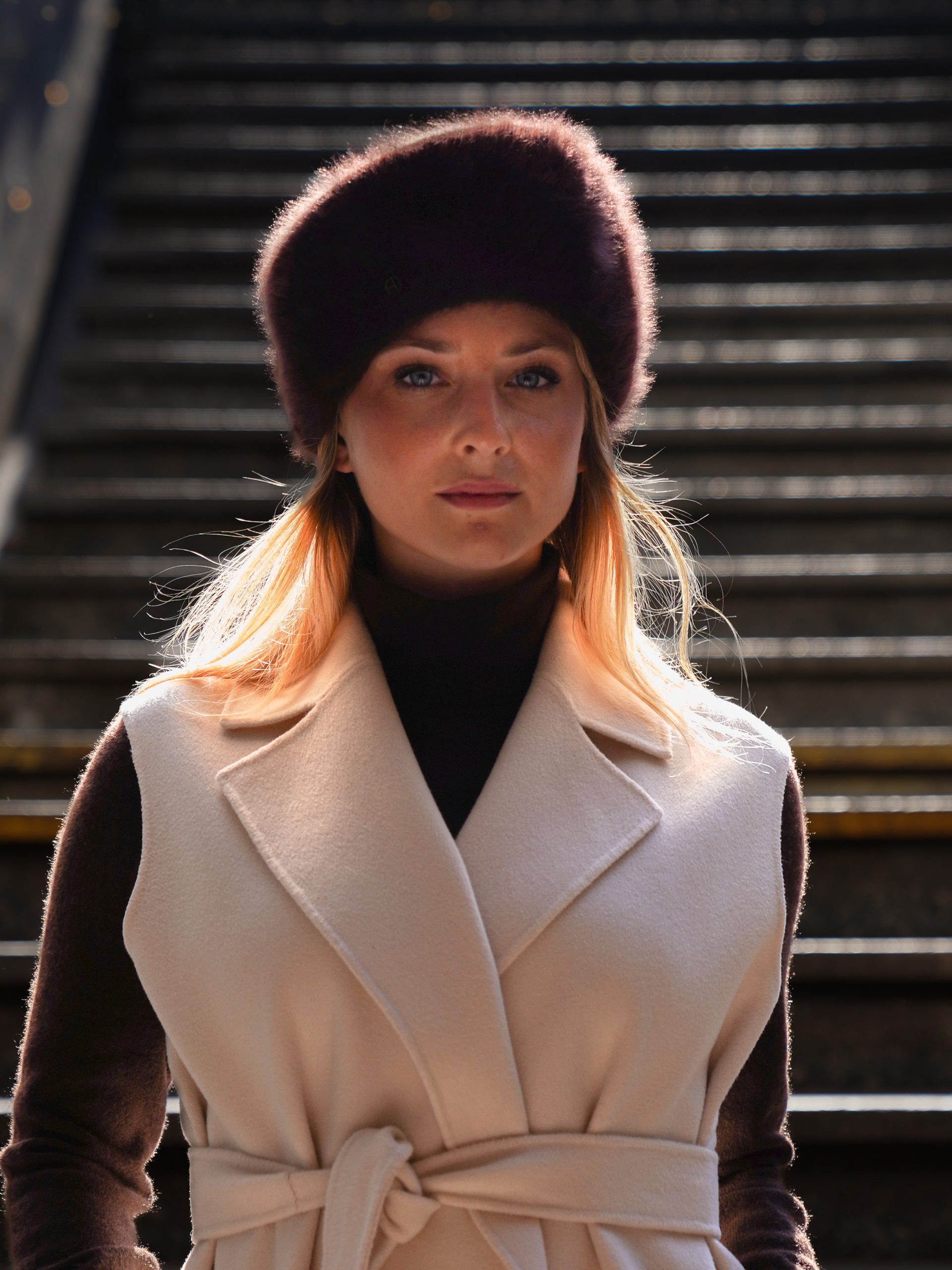 Woman wearing the Russian toque Anna K in brown angora by Maison Fabienne Delvigne